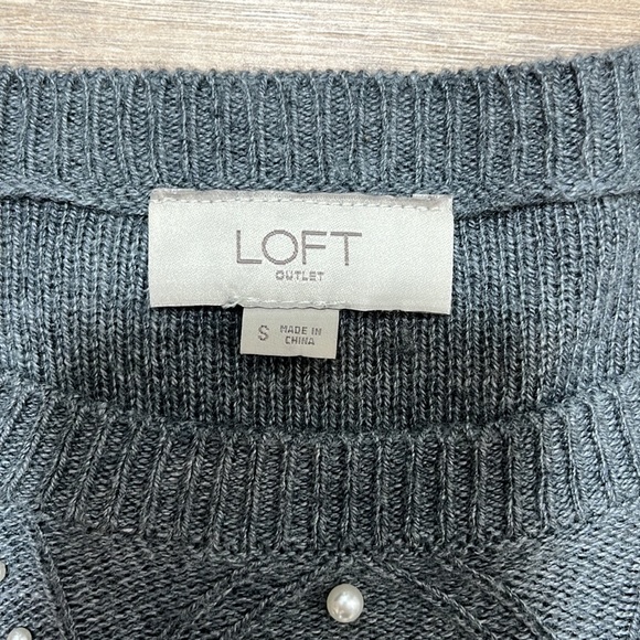 The Loft Outlet Gray Cable Knit Sweater with Pearls Long Sleeve Sz S - Picture 5 of 11